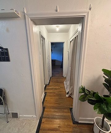 5th image of 319-100 N 2nd