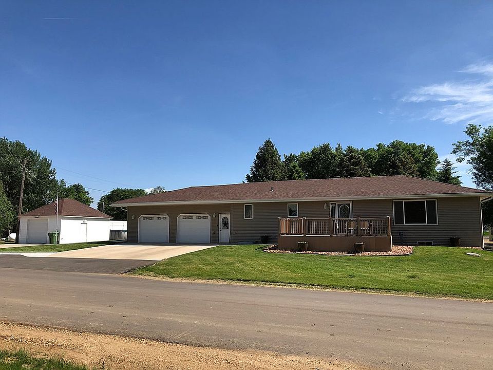 341 Hanson St, Emery, SD 57332 Zillow