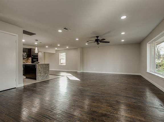5th image of 2632 Southwood Dr