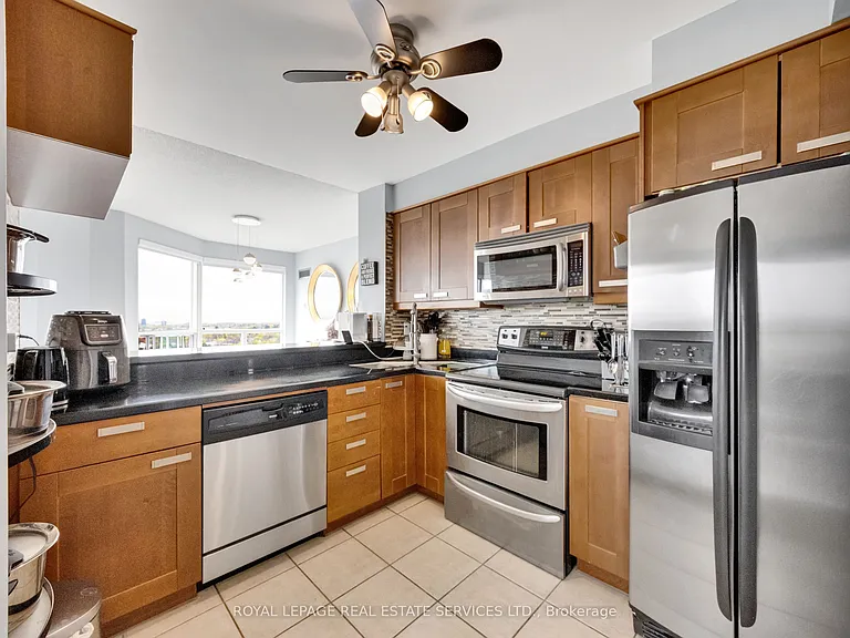 2177 Burnhamthorpe Rd W #1510 — Photo 22