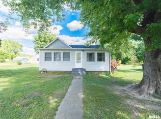 102 N Adams St, Kingston Mines, IL 61539