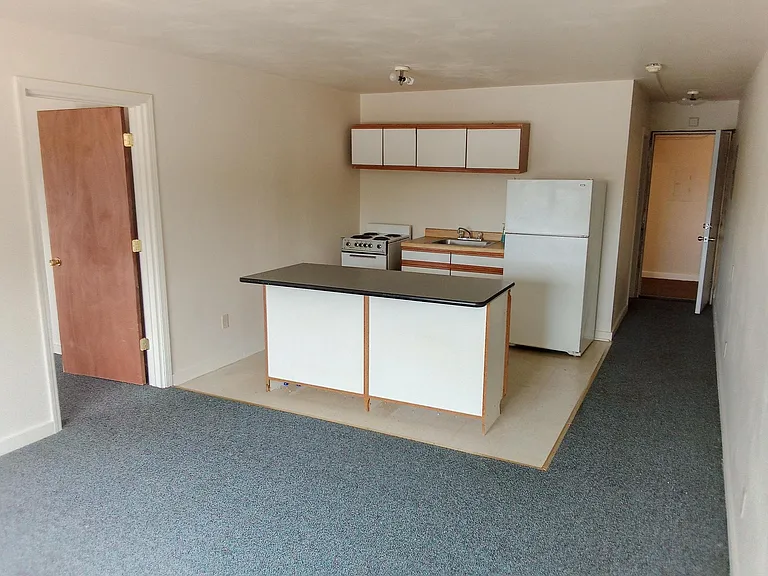 704 Lincoln Hwy #3 — Photo 4
