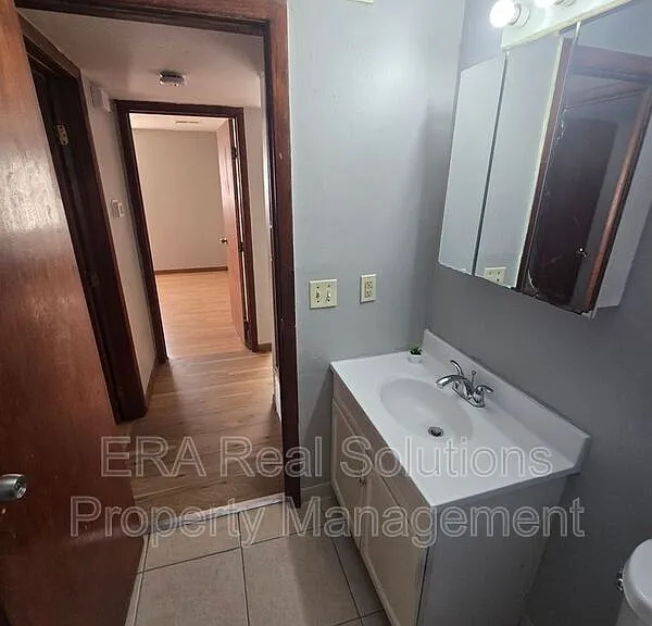 881 Kingsford Rd #A — Photo 9