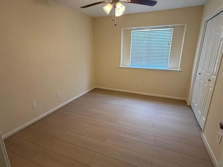 930 Mesa Terrace Dr — Photo 7