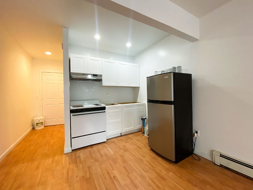 1st image of 347 Pleasant Ave #1CA