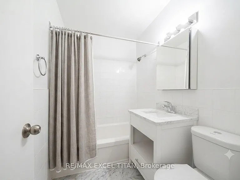 165 Cosburn Ave #301 — Photo 6