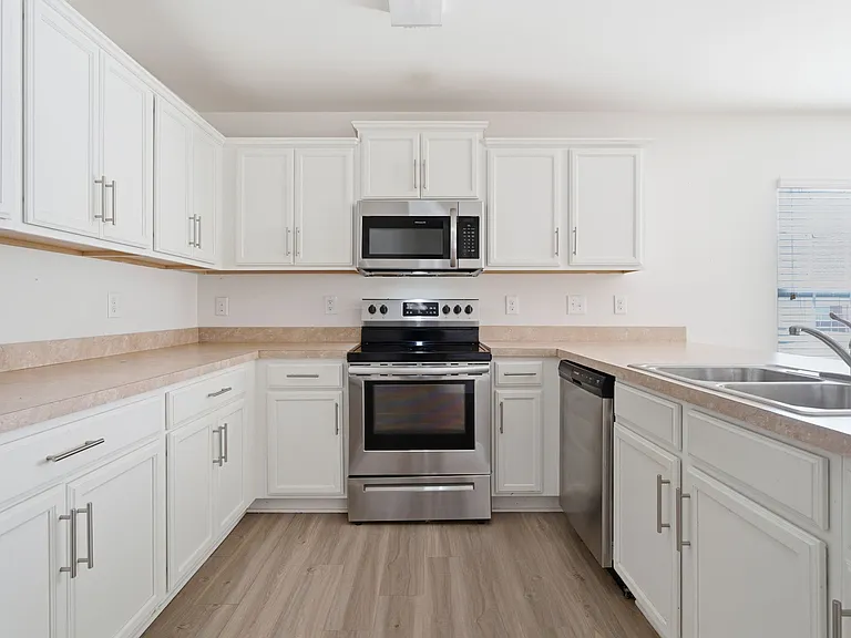 3916 Sabre Ln NW — Photo 21