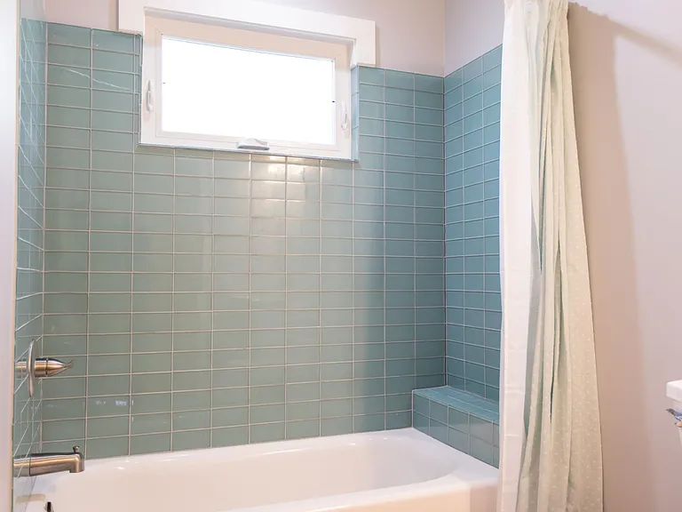 2nd bathroom