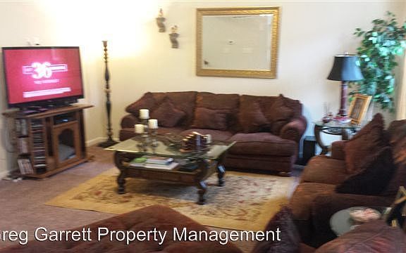 3rd image of 631 Leonard Ln