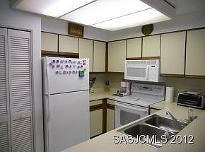 5th image of 17 Village Del Prado Cir