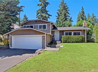 17502 Woodland Dr, Bothell, WA 98012