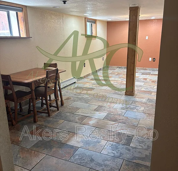 123 Van Buren St #DOWNSTAIRS — Photo 15