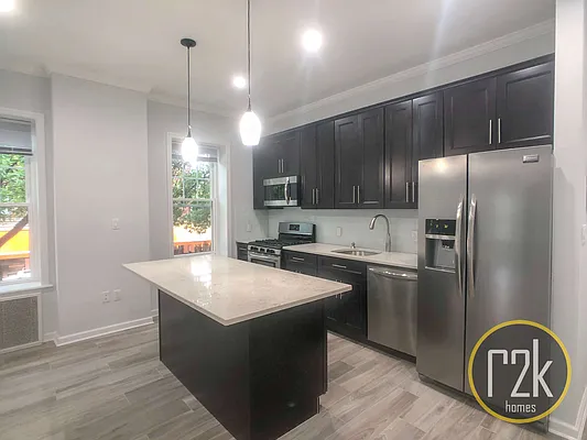 Rented by Realty 2000 Corp | media 46