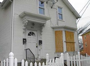 909 Douglas Ave, Providence, RI 02908