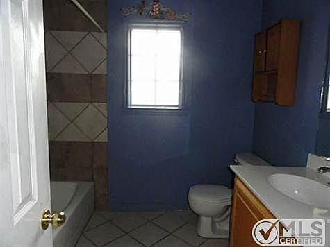 4th image of 3017 Amarillo St