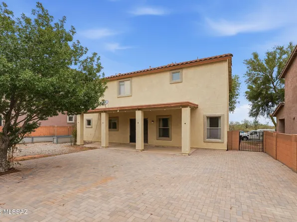835 W Vuelta Granadina, Sahuarita, AZ 85629