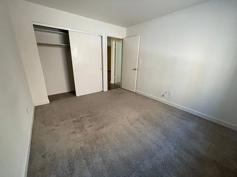 Ariel Place — Photo 30