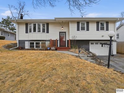 9172 Manderson St, Omaha, NE, 68134