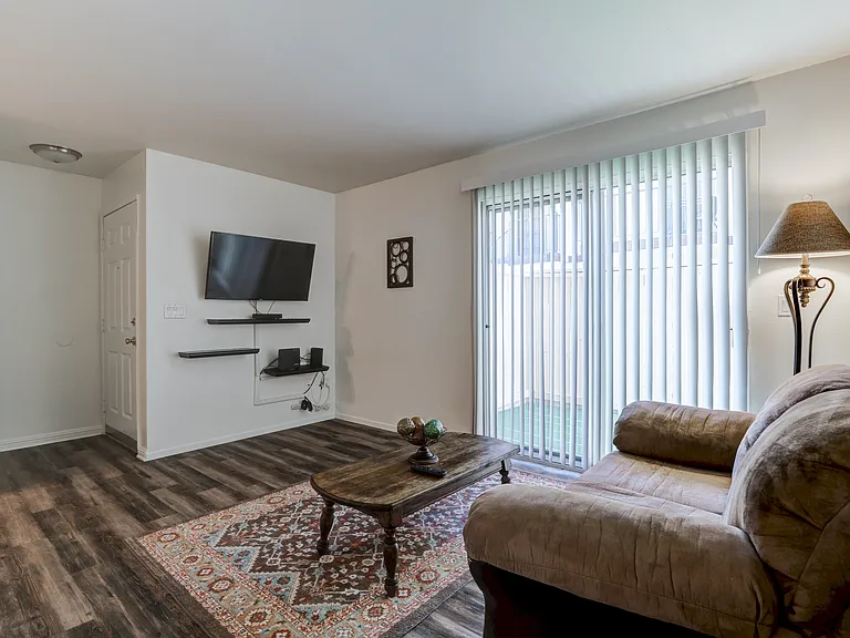 Sierra Vista — Photo 6