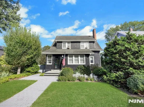 44 Cortland Place, Tenafly, NJ 07670