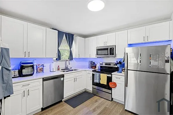3801 Carroway St — Photo 9