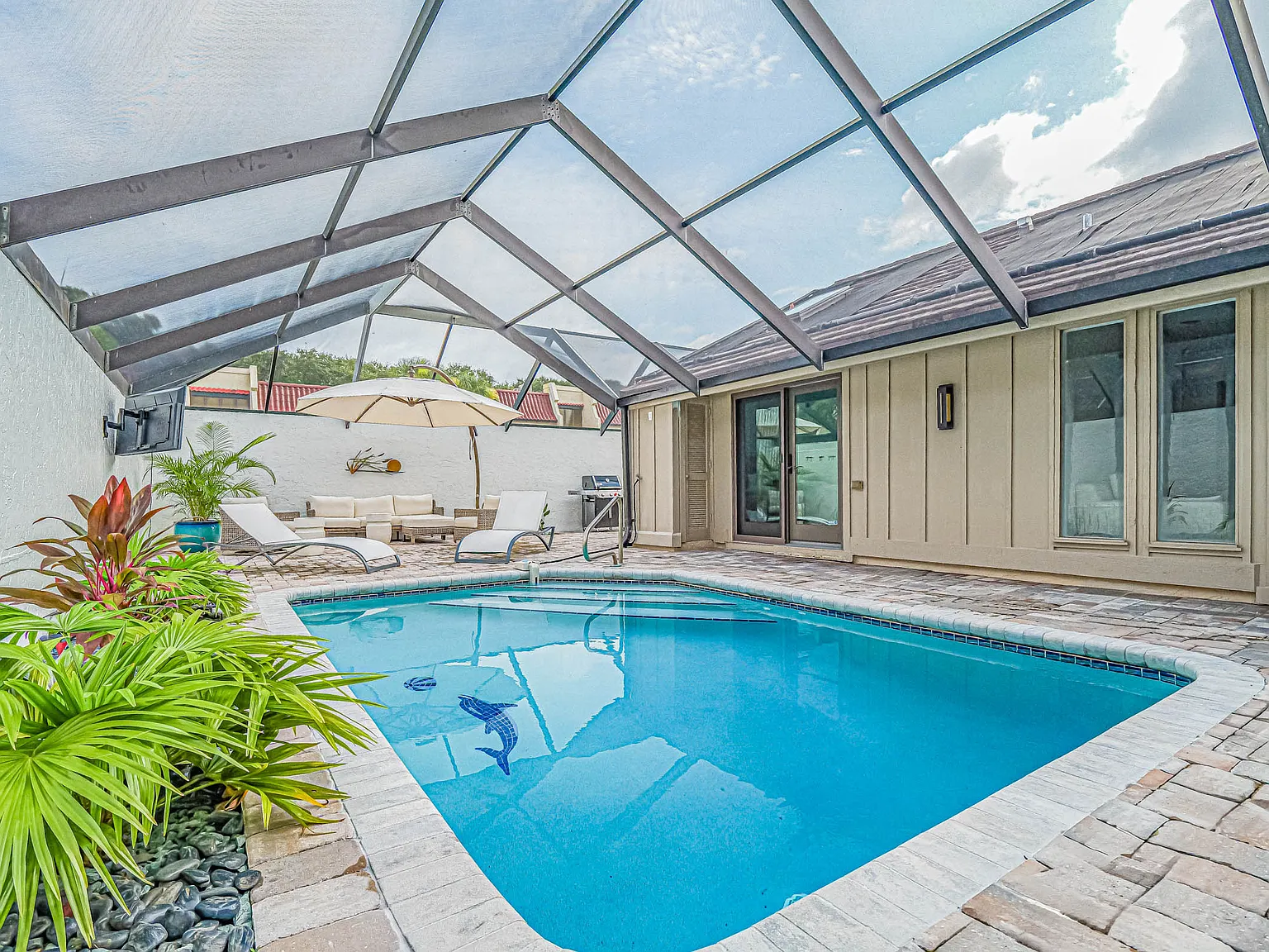 4 bed, 1665 sqft, $9,500 — Photo 3