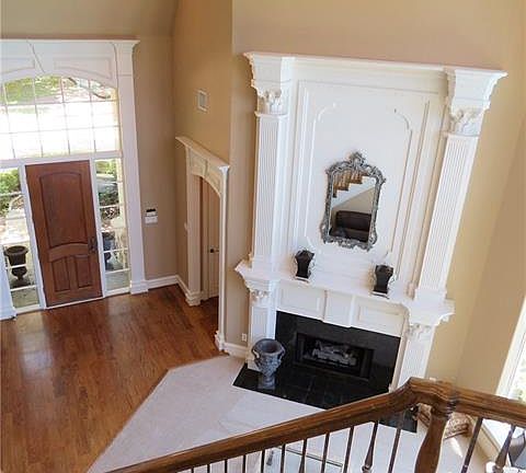 4th image of 5700 Garrett Dr