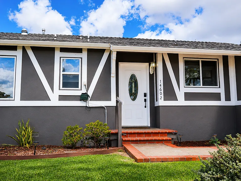 14602 La Pluma Dr — Photo 3