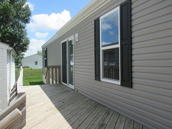 2nd image of 2050 Four Seasons Dr #103