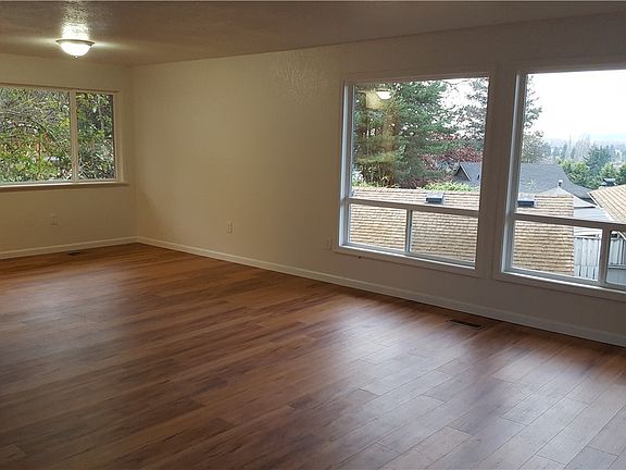 4th image of 1434 Vista Dr