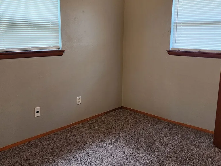 3308 SW Salinas Dr — Photo 4
