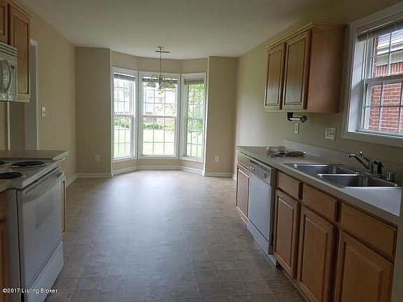 5th image of 12138 Belmont Park Cir