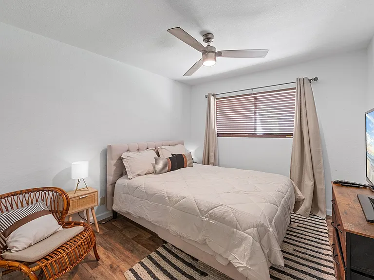 510 N Villa Ct #100 — Photo 7