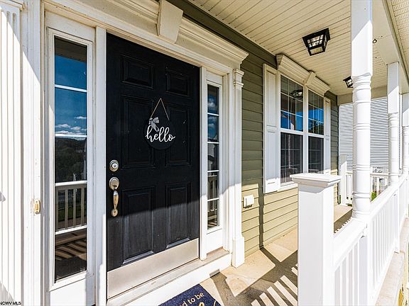 5th image of 127 Brookdale Dr