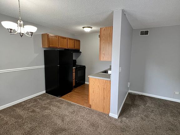5th image of 8481 Beech Ave #84735