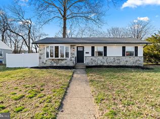 225 Pennsylvania Ave, Clementon, NJ 08021