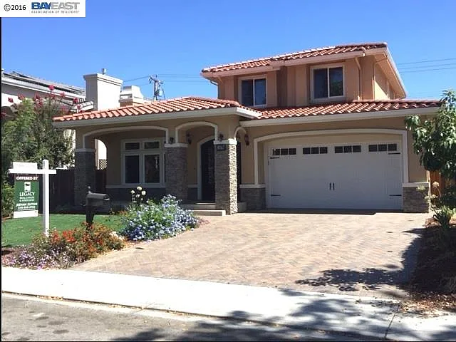 10576 Johnson Ave photo 1
