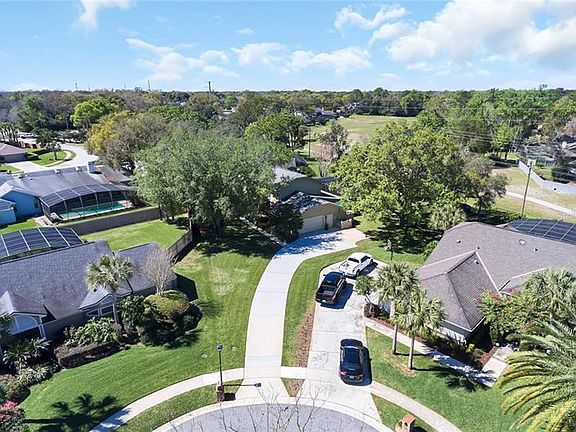 3rd image of 670 Pine Shadow Ct