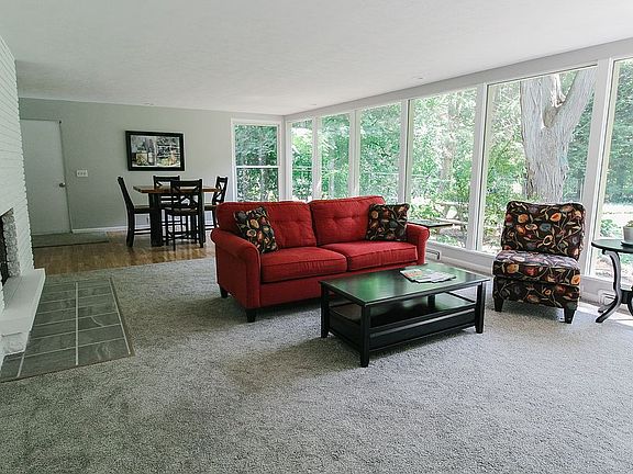 5th image of 916 Campbell Ave