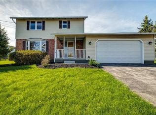 56 Heritage Cir, Syracuse, NY 13209