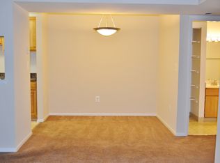 704 Edgewater Dr APT 102, Salisbury, MD 21804