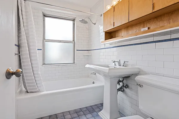 Rented by Douglas Elliman | media 7