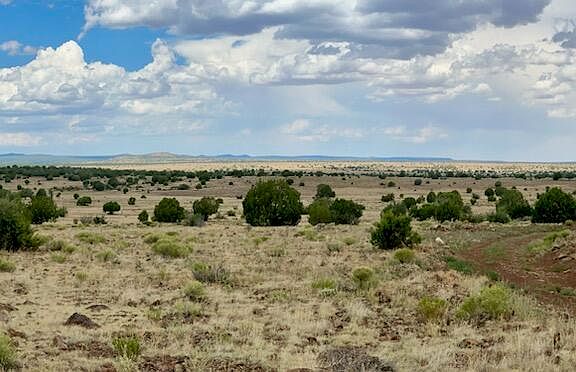 2nd image of 643 Cortez Ranch Rd