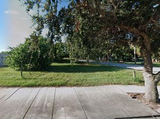 1215 Orange Ave, Fort Pierce, FL 34950
