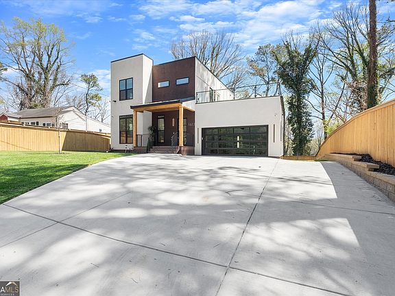 5th image of 1613 Cecilia Dr SE
