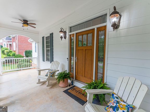 4th image of 4655 Hamptons Dr