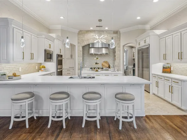 1204 Strathmore Dr, Southlake, TX 76092