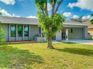614 Gleason Pkwy, Cape Coral, FL 33914