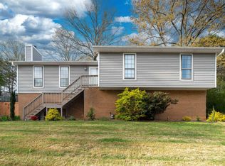 110 Cahaba Forest Dr, Trussville, AL 35173