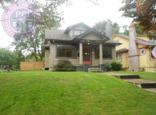 4336 SE Pine St, Portland, OR